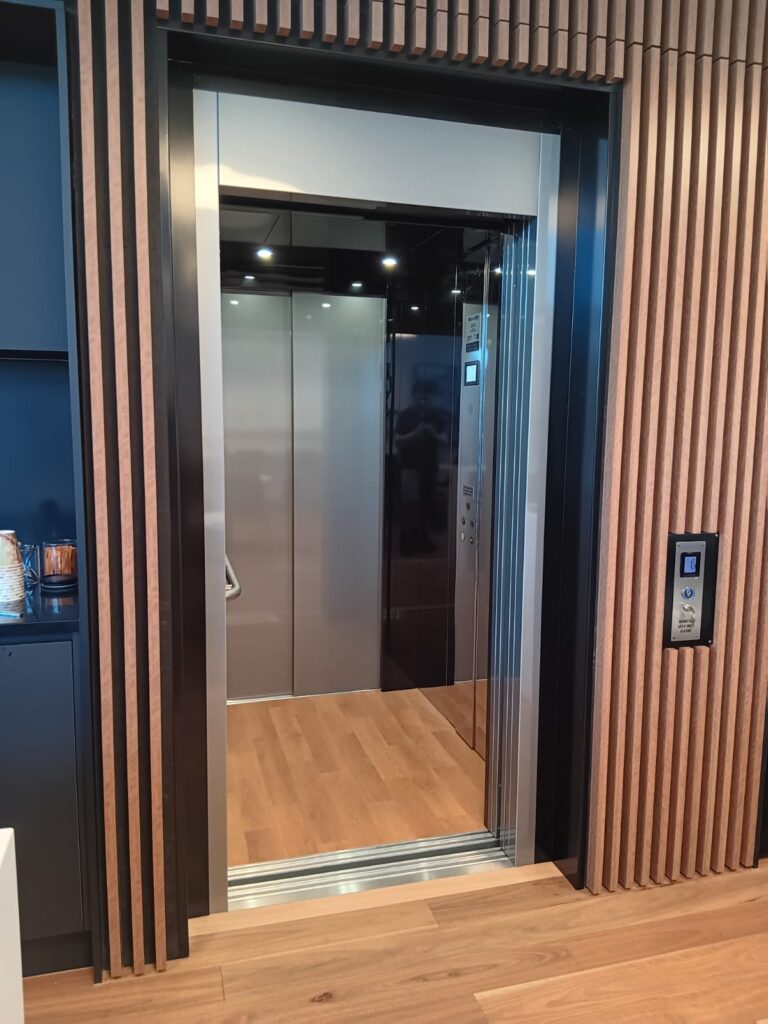 Linea Sliding Door Lift